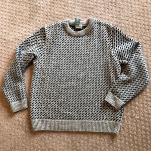 Grey and navy wool men’s LL Bean sweater. NWT